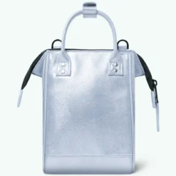 Nano adventurer Fidji