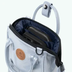 Nano adventurer Fidji